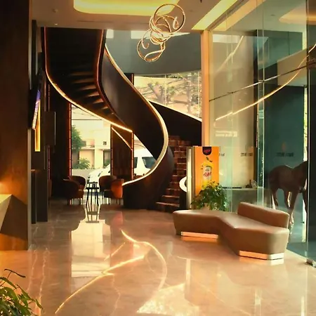 Brits Hotel Puri Indah-3